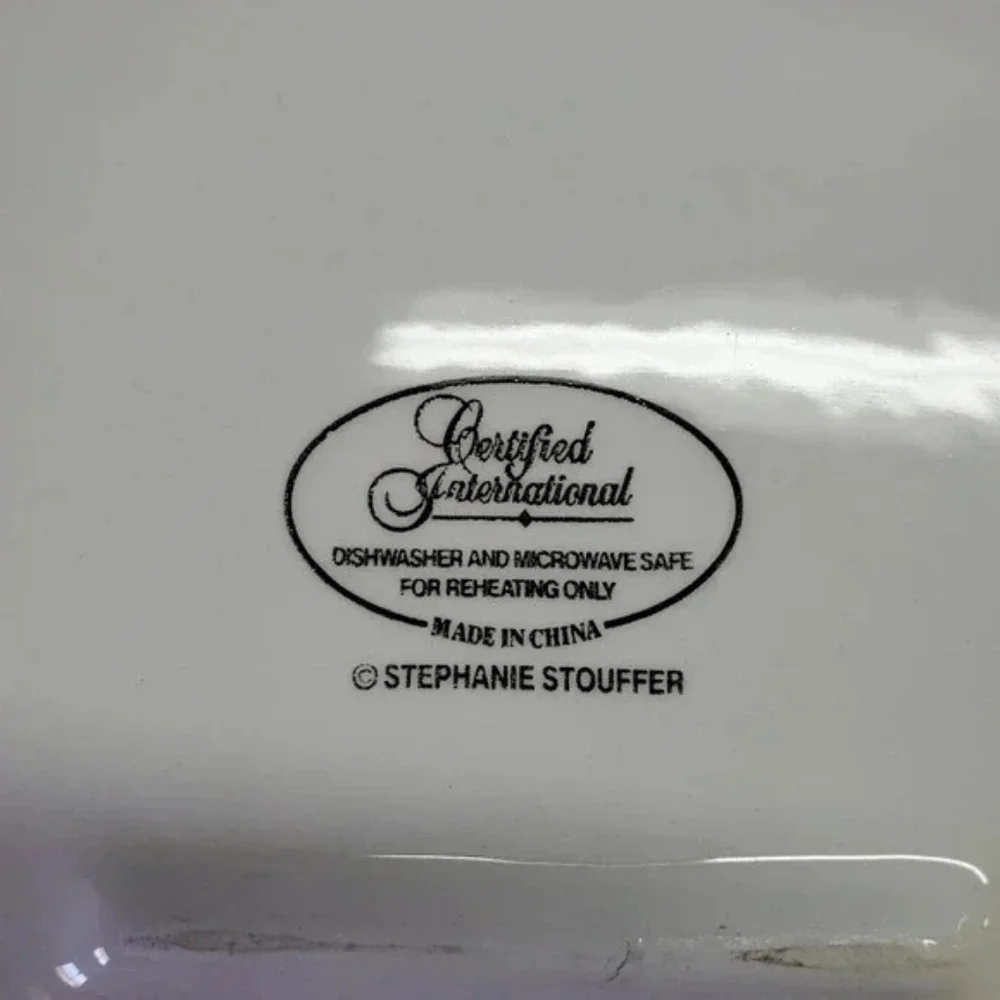 Certified International Cool Penguins Holiday Plates - Picture 8 of 8